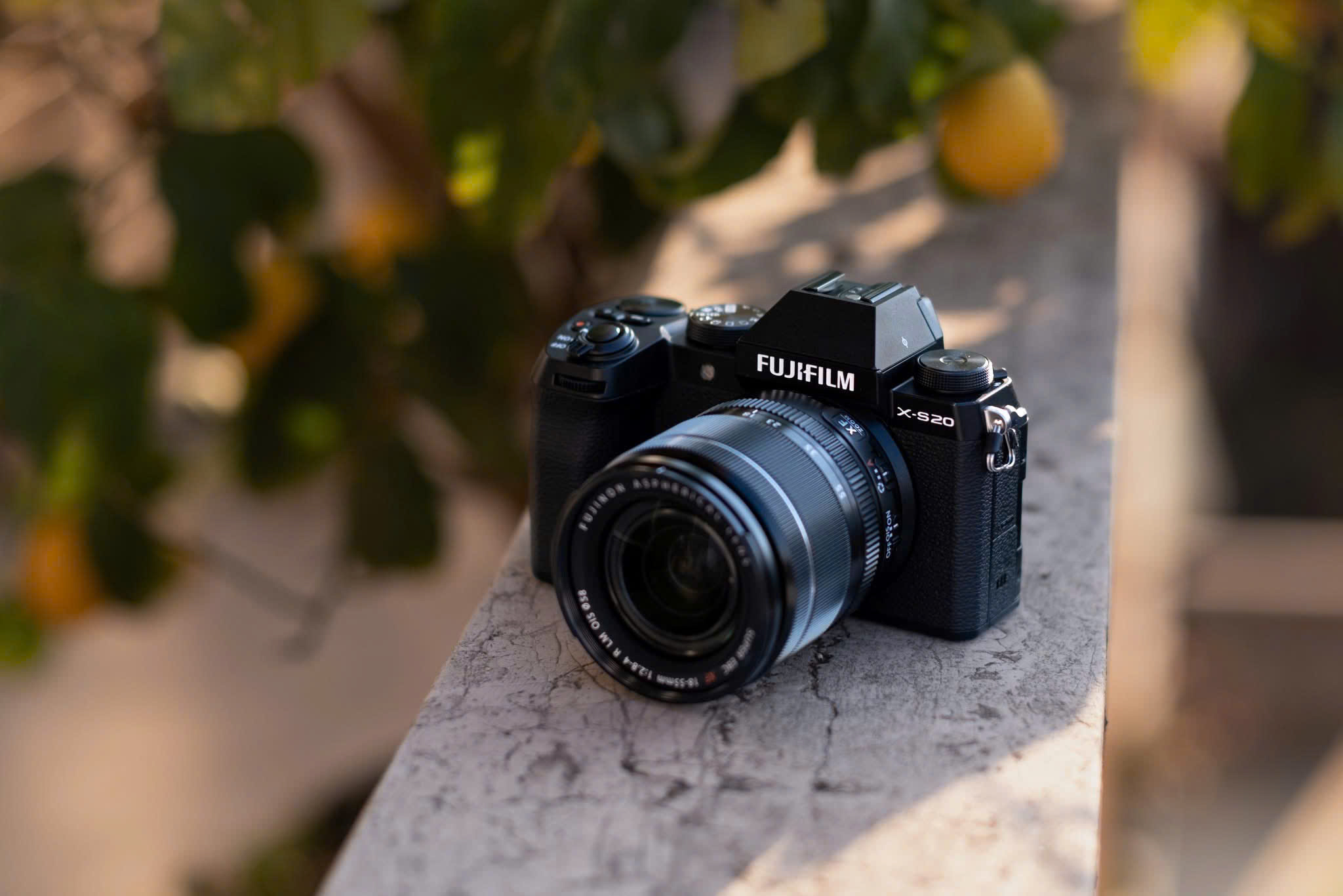 FUJIFILM XS20